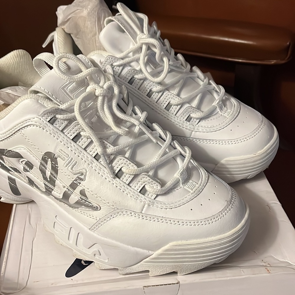 Fila good Condition size 9 - Picture 12 of 12